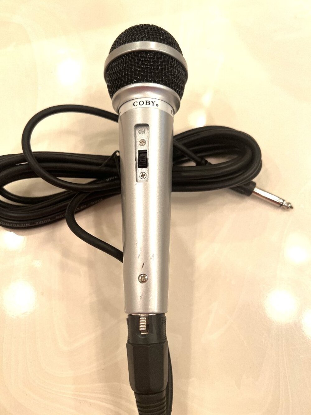 COBY Microphone with cable